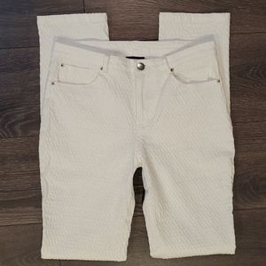 Slim White Women's Skinny Jeans with Textured Finish